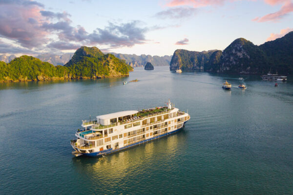 Mon Cheri Cruise Halong Bay