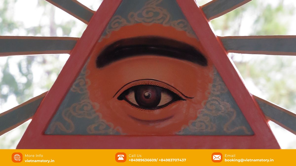 The omnipotent Divine Eye - symbol of Cao Dai religion