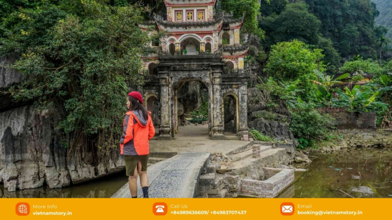 Stone steps and cave route at Bich Dong Pagoda in Ninh Binh