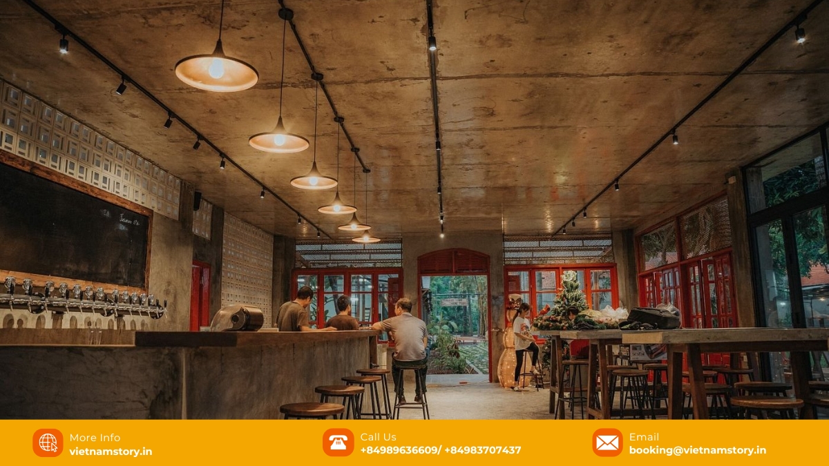 Your essential guide to finding Indian restaurants in Ninh Binh 8 Enjoy the fresh air and peaceful green vibes at Chookie’s Beer Garden!
