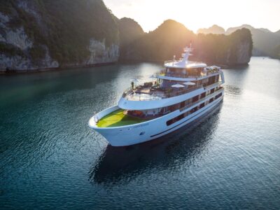 Stellar Of The Seas 2D1N