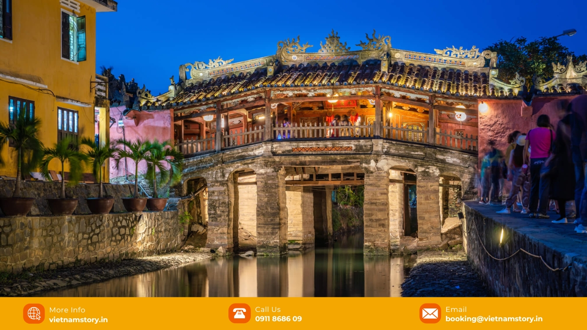 Ultimate guide to the Hoi An Japanese Bridge: A timeless symbol 4 Japanese Bridge is very beautiful at night