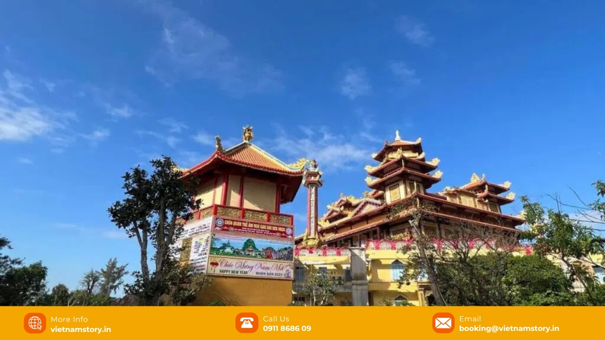 Da Nang Temples: A spiritual guide for Indian travelers 5 Quan The Am Temple Da Nang, also known as Quan Thinh Pagoda, is nestled at the base of Kim Son Mountain, emanating an aura of ancient purity and compassion.