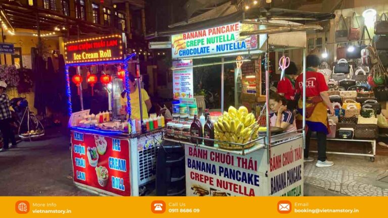 Street-food stalls at Hoi An Night Market