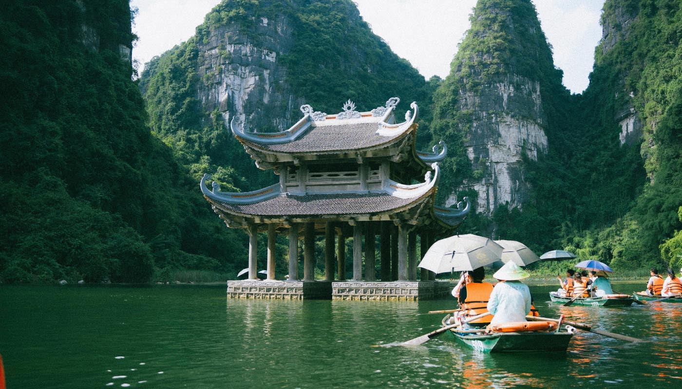 Vietnam-DMC-team-coordiating-B2B-tour-operations