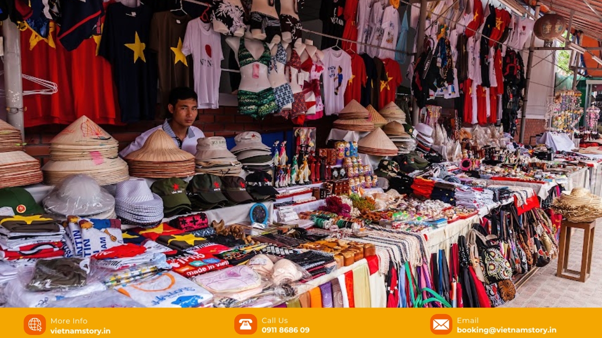 Bai Chay Market & Night Market: A Traveler's Guide to Ha Long Shopping 3 Go to Bai Chay Market for fresh produce and cheap clothes.