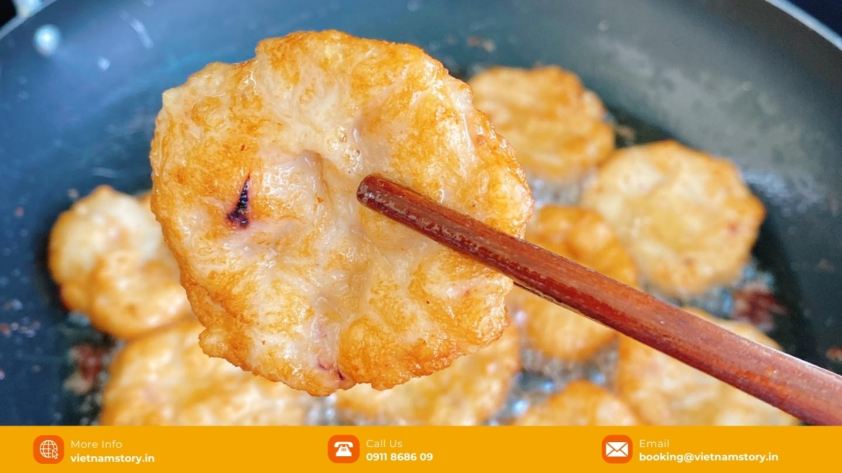 Ha Long Bay Food: A Gastronomic Odyssey For Indian Travelers 3 Grilled Chopped Squid with sticky rice