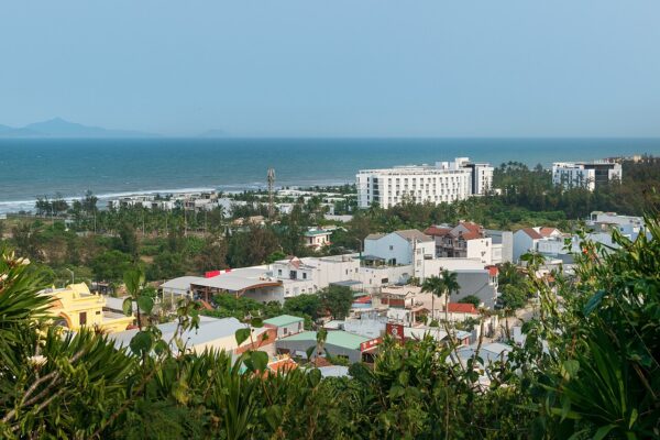 Da Nang coastline viewed from Marble Mountains, representing an easy-to-balance six-day Central Vietnam itinerary